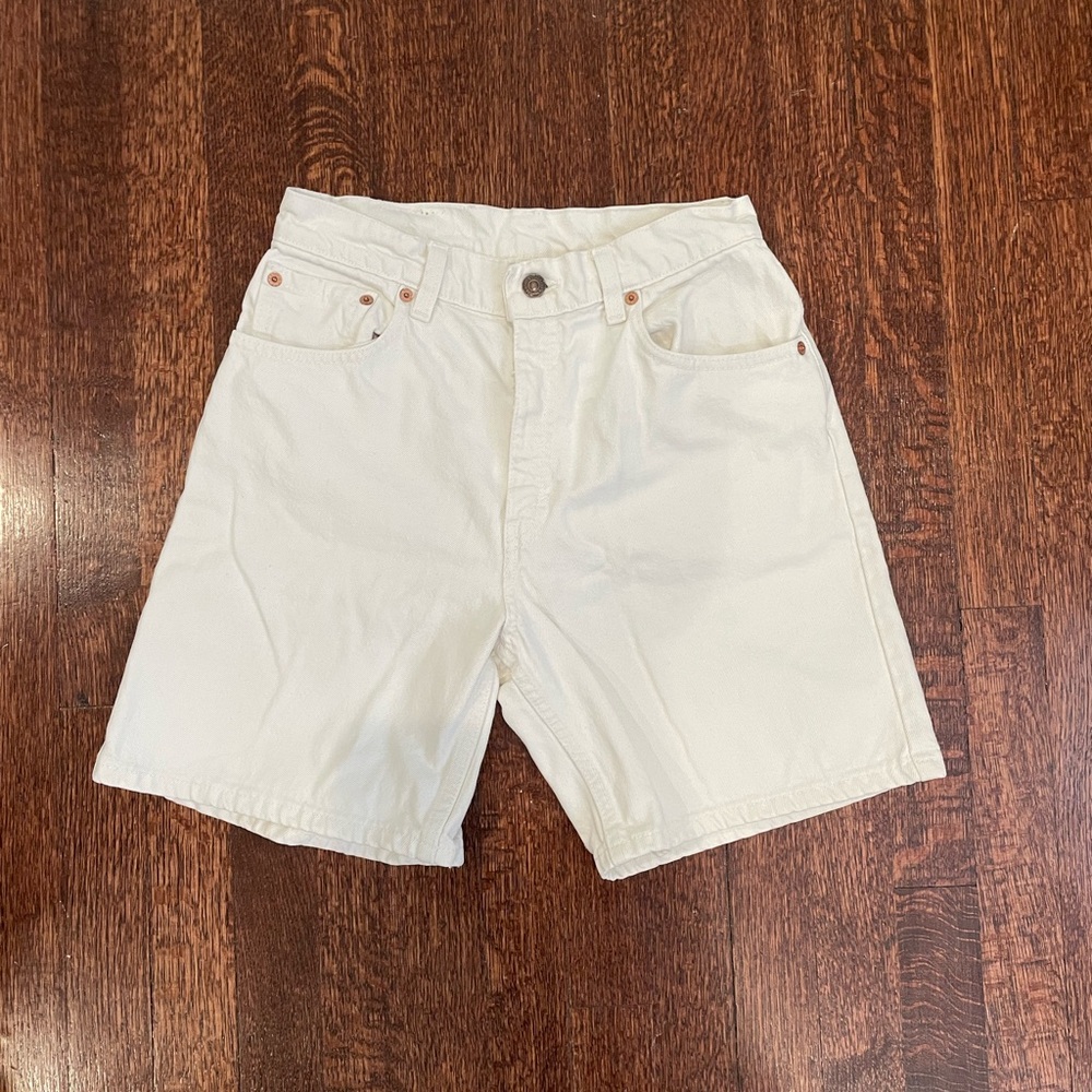 vintage Levi’s white denim shorts